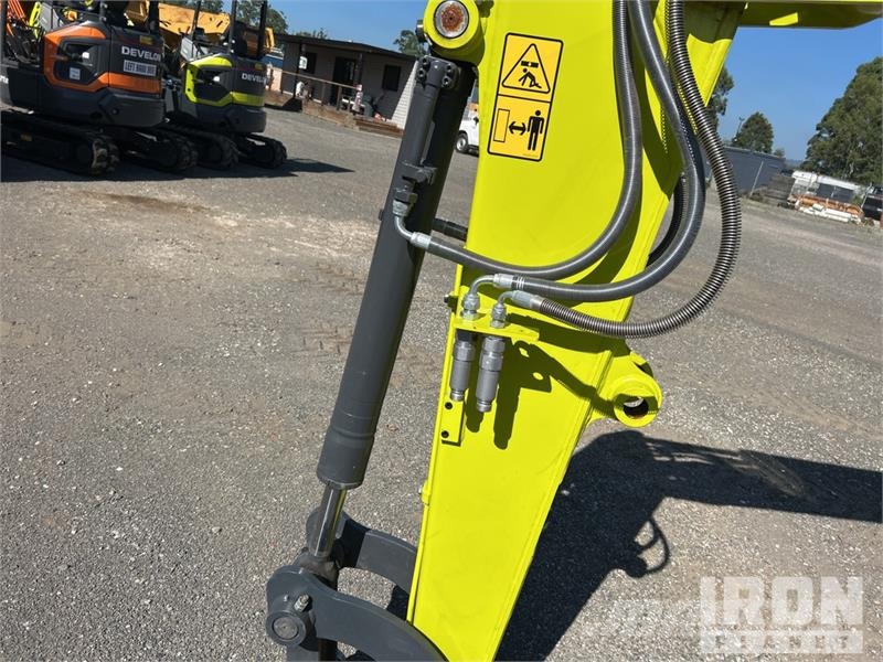 Develon DX55R-7M Mini Excavator (Unused) Mini bagri <7t