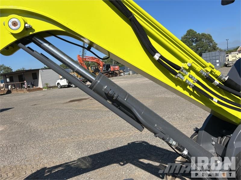 Develon DX55R-7M Mini Excavator (Unused) Mini bagri <7t