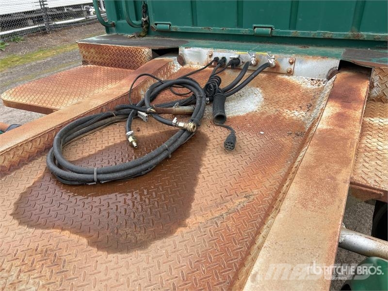 Dickinson Bogie/A B-Double Lead Livestock Trailer Livestock transport