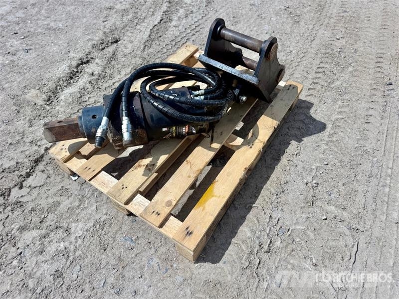 Digga PD7-5 Excavator Auger - Fits Hitachi ZX85USB-5A Porat