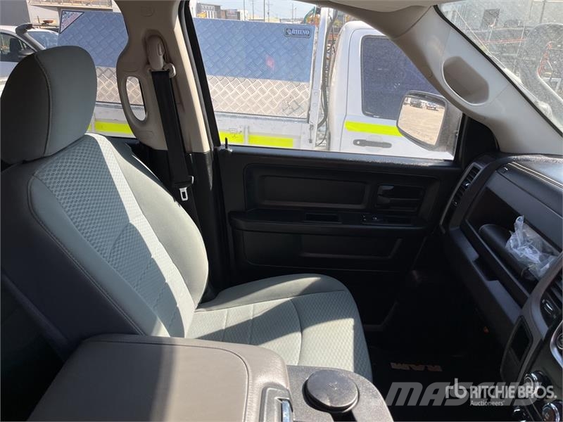 Dodge Ram 1500 기타