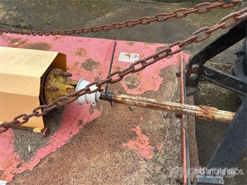 Dong Feng ZB-35 4WD Tractor (Inoperable) Traktori