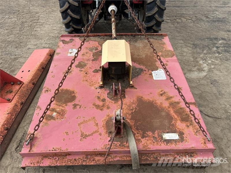 Dong Feng ZB-35 4WD Tractor (Inoperable) Traktori