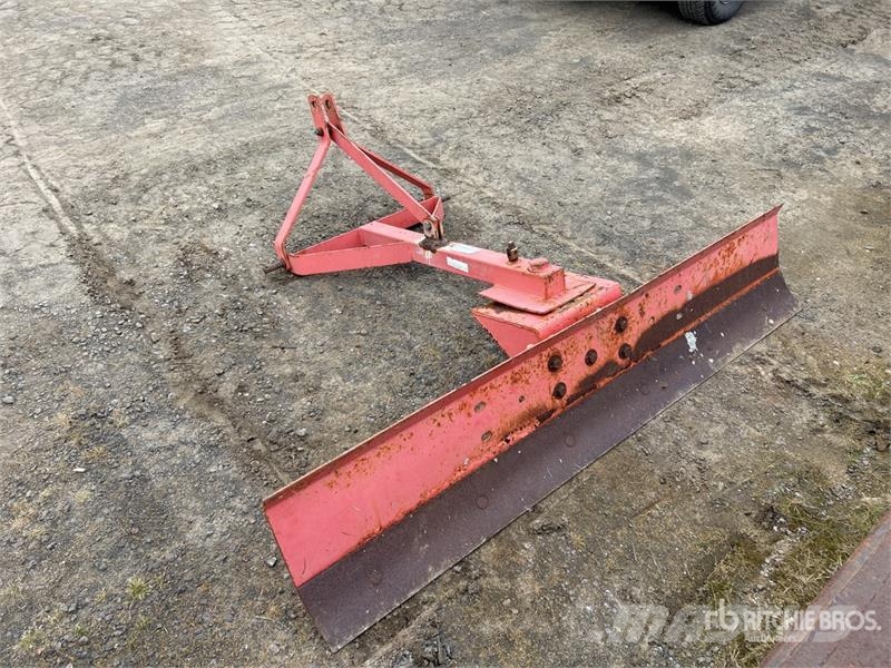 Dong Feng ZB35 4WD Tractor (Inoperable) Tratores