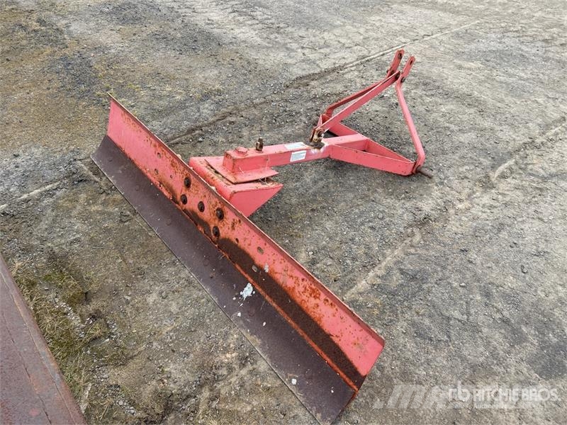 Dong Feng ZB35 4WD Tractor (Inoperable) Tratores