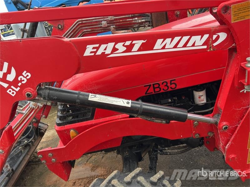 Dong Feng ZB35 4WD Tractor (Inoperable) Tratores
