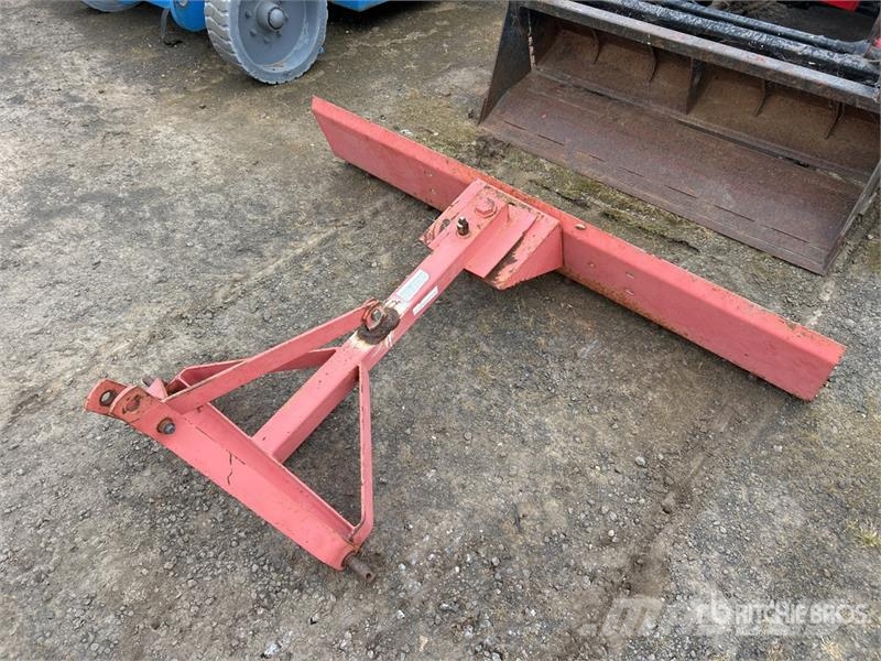 Dong Feng ZB35 4WD Tractor (Inoperable) Tratores
