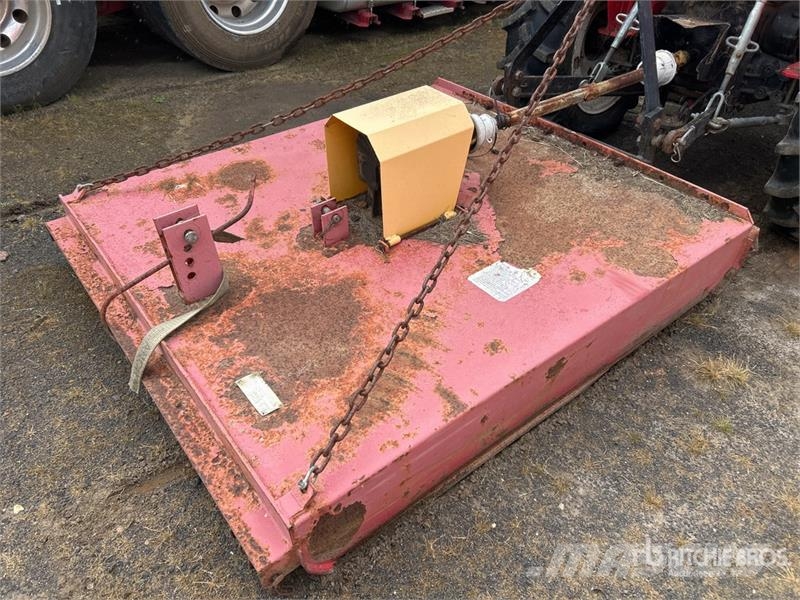 Dong Feng ZB35 4WD Tractor (Inoperable) Tratores