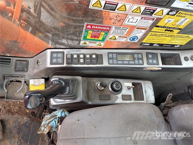 Doosan DX300LC Tracked Excavator 履带挖掘机