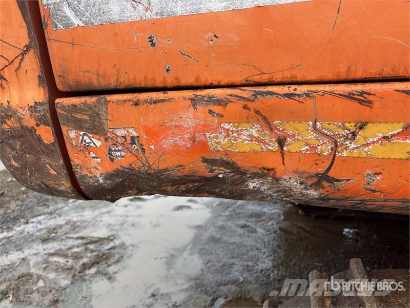 Doosan DX300LC Tracked Excavator 履带挖掘机