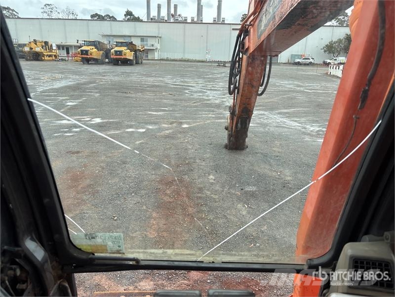 Doosan DX300LC Tracked Excavator 履带挖掘机
