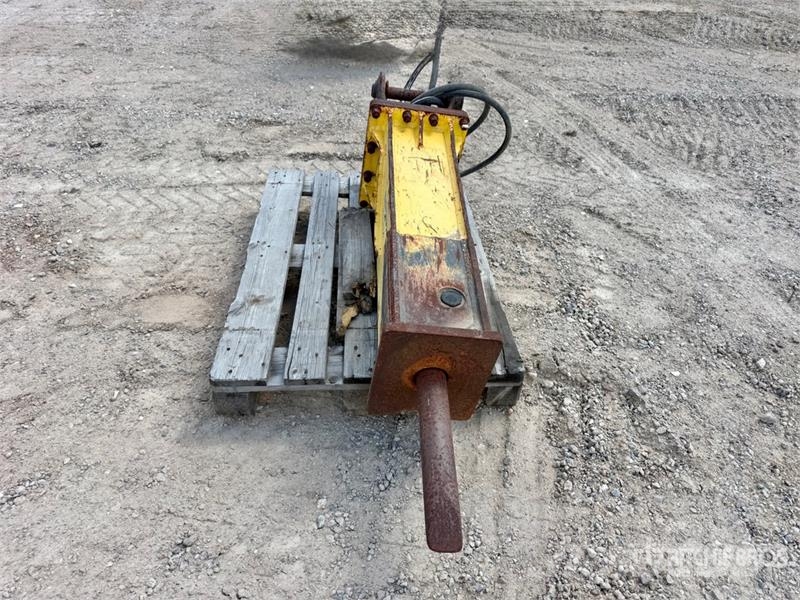 Dozco 370A Rock Hydraulic Breaker Hammers / Breakers
