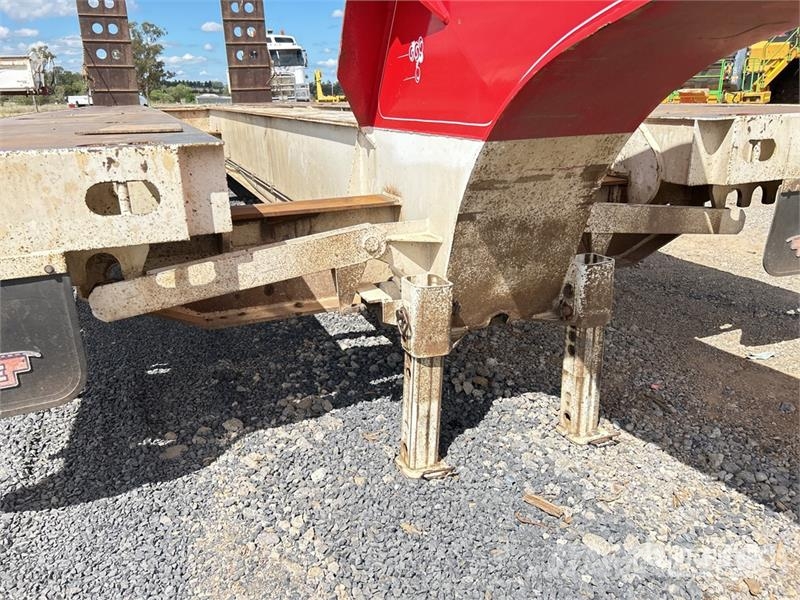Drake 4 Rows of 4 Hydraulic Widening Lowboy Traile Низькорамні причепи