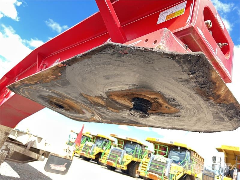 Drake 4 Rows of 4 Hydraulic Widening Lowboy Traile Низькорамні причепи