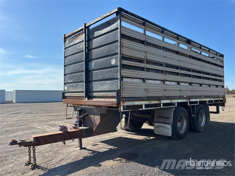  Duncan Trailers 6.7 m Pig Livestock Trailer مقطورات نقل الحيوانات