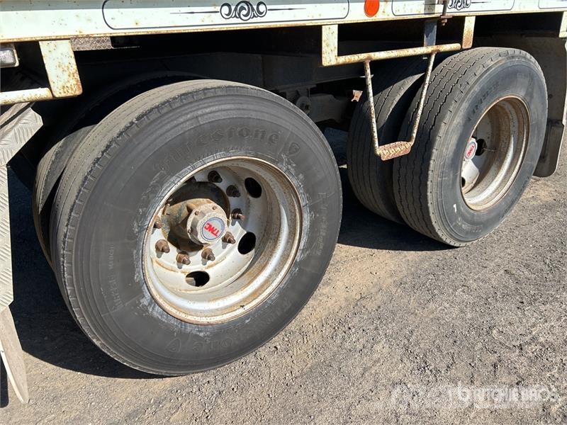  Duncan Trailers 6.7 m Pig Livestock Trailer مقطورات نقل الحيوانات