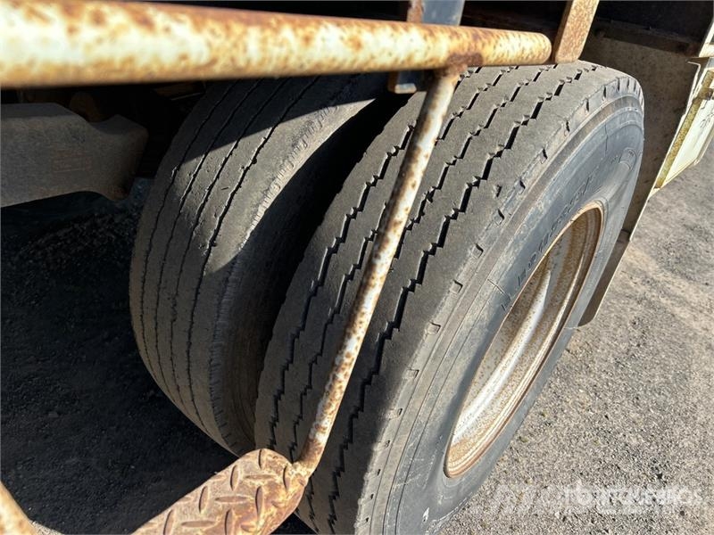  Duncan Trailers 6.7 m Pig Livestock Trailer مقطورات نقل الحيوانات