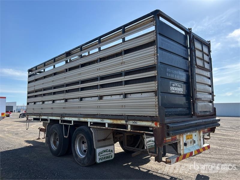  Duncan Trailers 6.7 m Pig Livestock Trailer مقطورات نقل الحيوانات