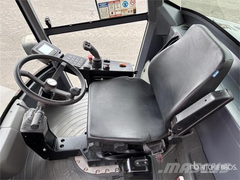 Dynapac CA1500D Smooth Drum Compactor Yksivalssijyrät