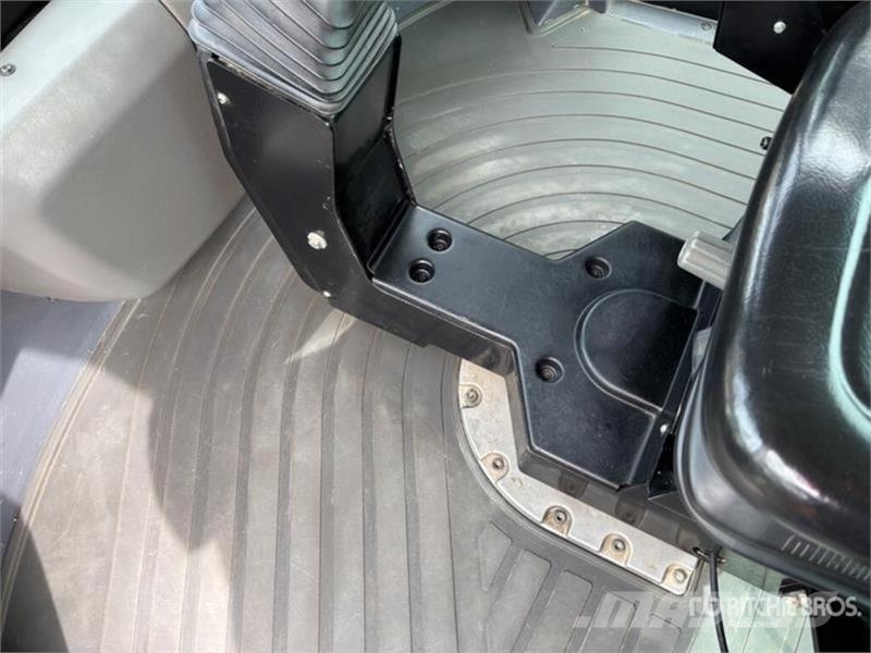 Dynapac CA3500D Smooth Drum Compactor Yksivalssijyrät