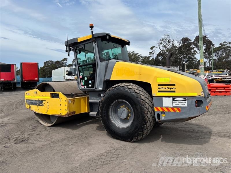 Dynapac CA3500D Smooth Drum Compactor Yksivalssijyrät