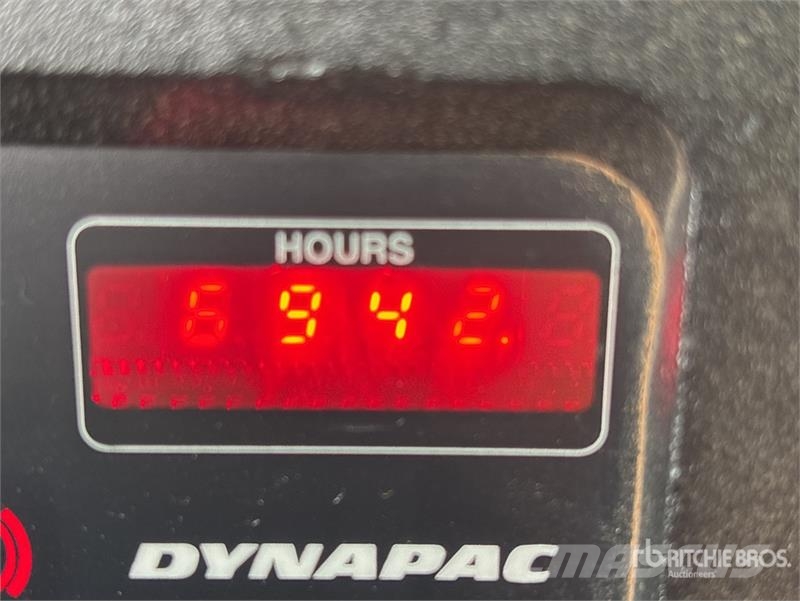 Dynapac CA602D Smooth Drum Compactor Ühe trumliga rullid