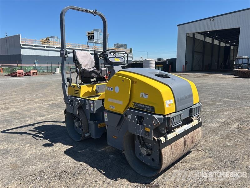 Dynapac CC1200 Double Drum Roller Divvalču grunts veltņi