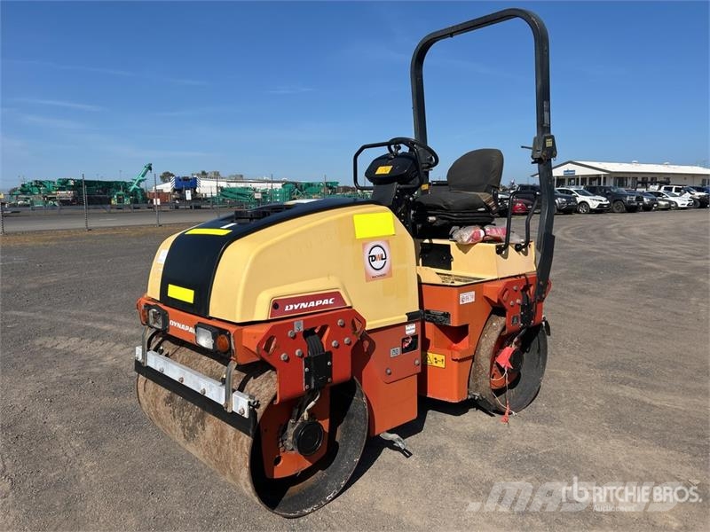 Dynapac CC1200 Double Drum Roller مداحل ثنائية الاسطوانة
