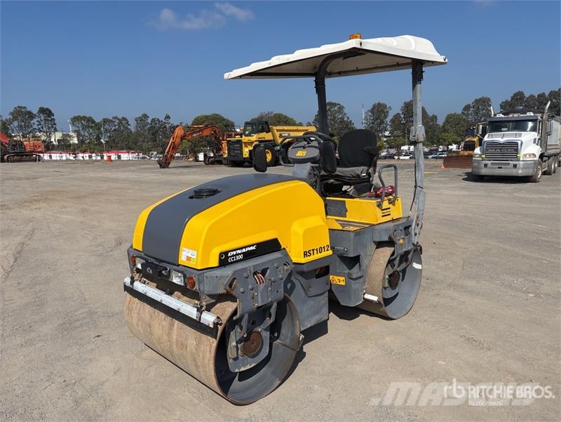 Dynapac CC1300 Double Drum Roller Valjci sa duplim bubnjem