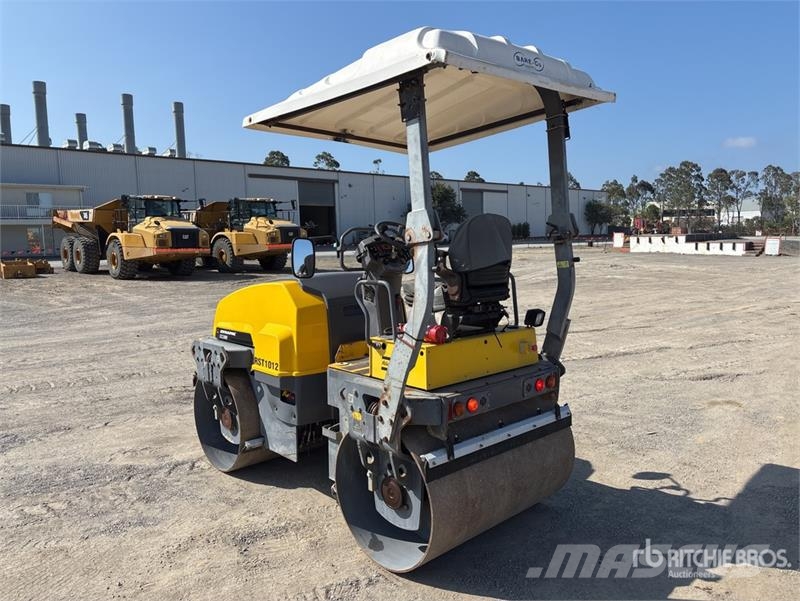 Dynapac CC1300 Double Drum Roller Valjci sa duplim bubnjem
