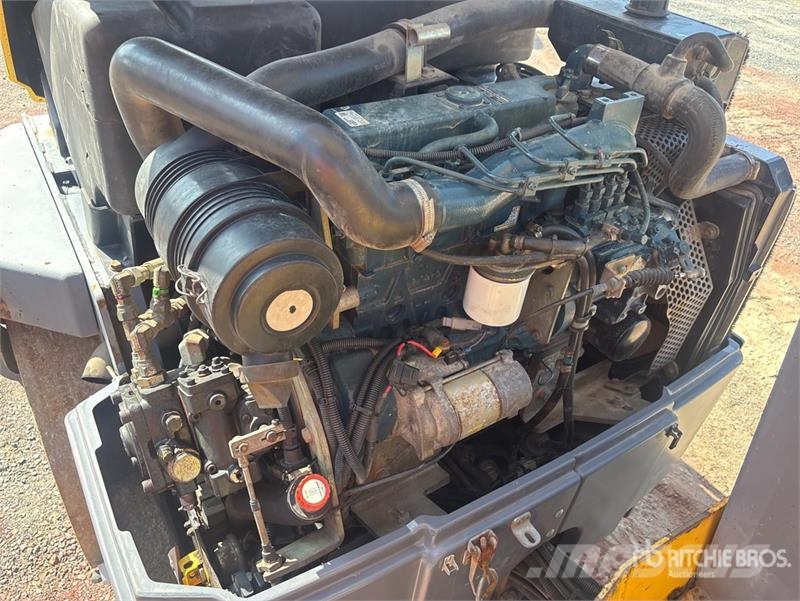 Dynapac CC1300 Double Drum Roller Valjci sa duplim bubnjem