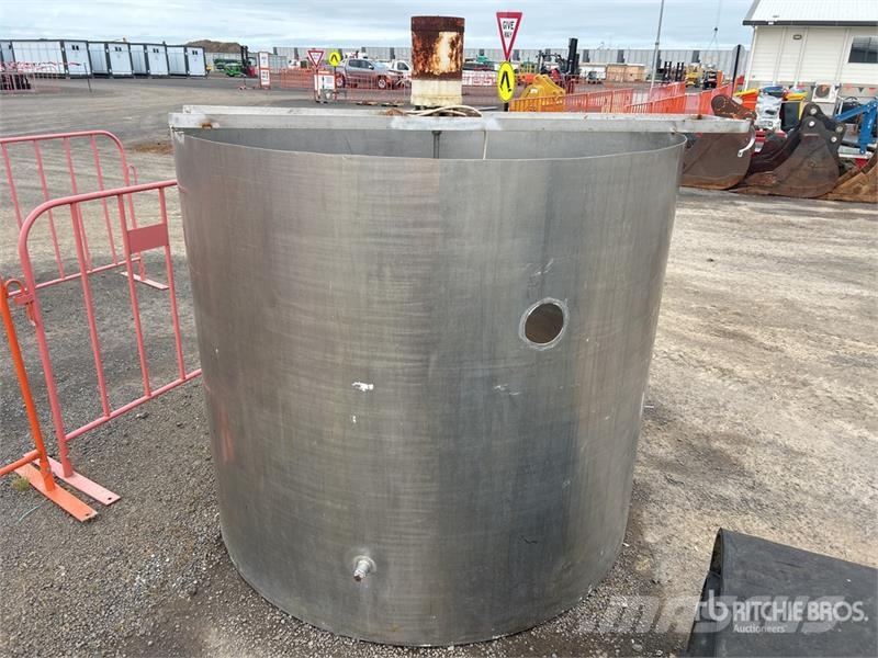 Electric 1900L Stainless Steel Mixing Tank Other components