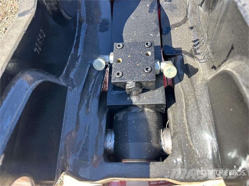 Elite Twinlock Hydraulic Excavator - Fits DX80R (Unused) Other components
