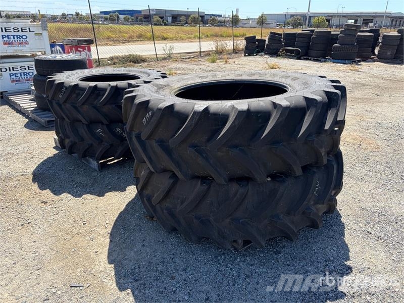 Firestone 420/85R28 & 520/85R38 Tractor Tires (Unused) - Fit Gume, točkovi i felne
