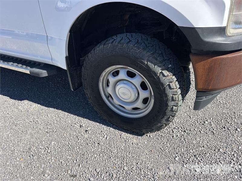 Ford F-150 4x4 Crew Cab Pickup Ostalo