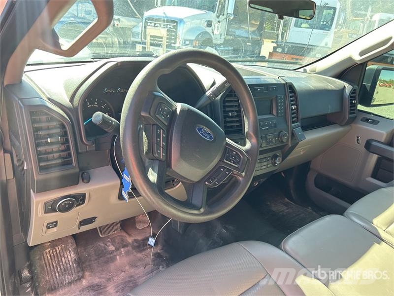 Ford F-150 4x4 Crew Cab Pickup Ostalo