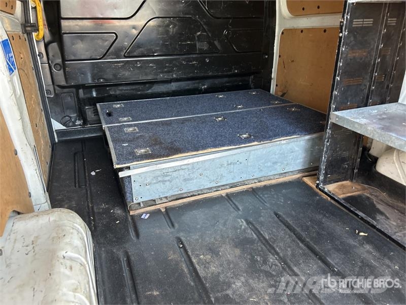 Ford Transit Auto