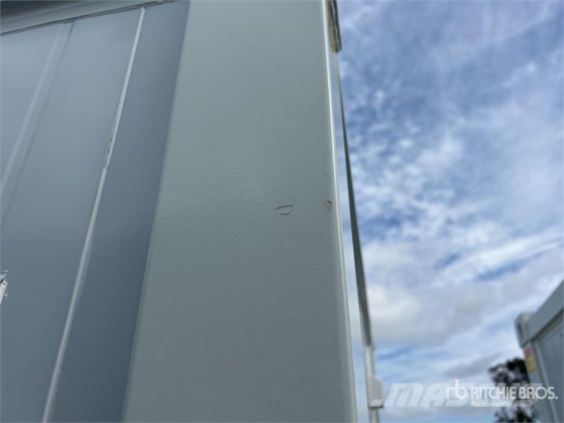 Freeport 33S Portable Restroom (Unused) مقطورات أخرى