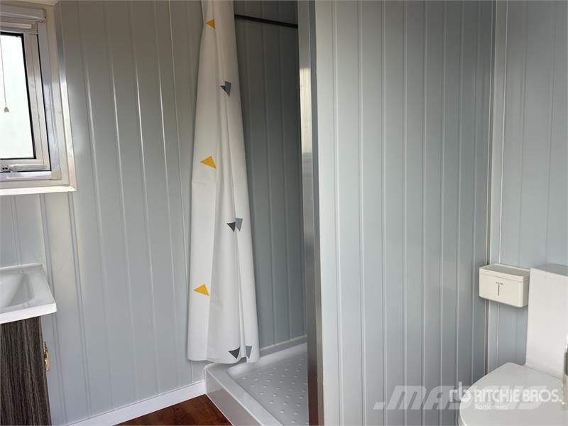 Freeport 33S Portable Restroom (Unused) مقطورات أخرى