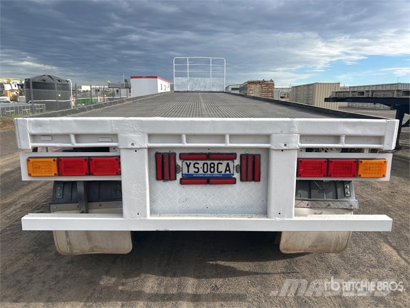 Freighter 12.8 m Tri/A Flatbed Trailer Platós / Ponyvás pótkocsik