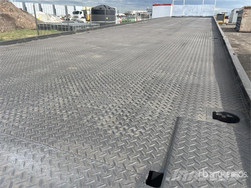 Freighter 12.8 m Tri/A Flatbed Trailer Platós / Ponyvás pótkocsik