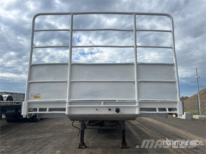 Freighter 12.8 m Tri/A Flatbed Trailer Platós / Ponyvás pótkocsik