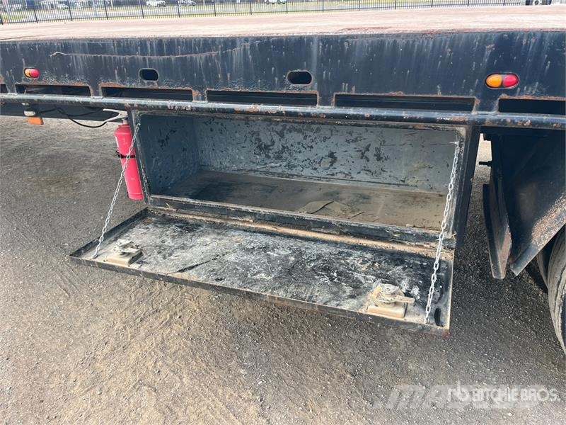  Freighter 13.1 m Tri/A Tilt Deck Trailer لوادر منخفضة