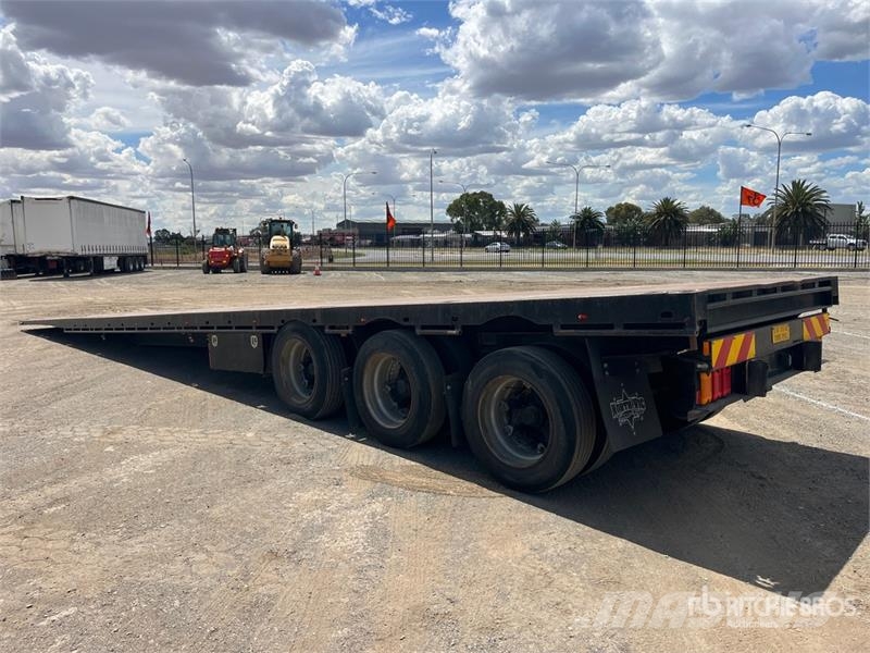  Freighter 13.1 m Tri/A Tilt Deck Trailer لوادر منخفضة