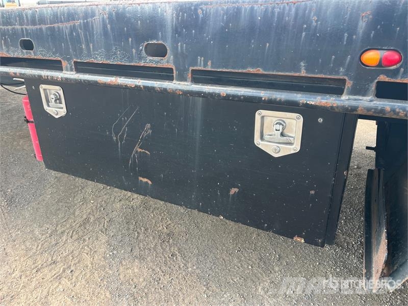  Freighter 13.1 m Tri/A Tilt Deck Trailer لوادر منخفضة