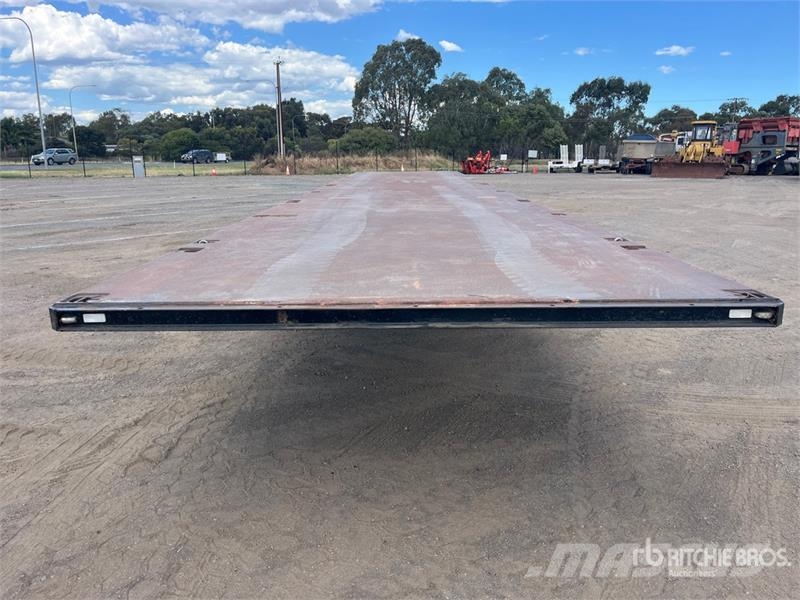 Freighter 13.1 m Tri/A Tilt Deck Trailer لوادر منخفضة