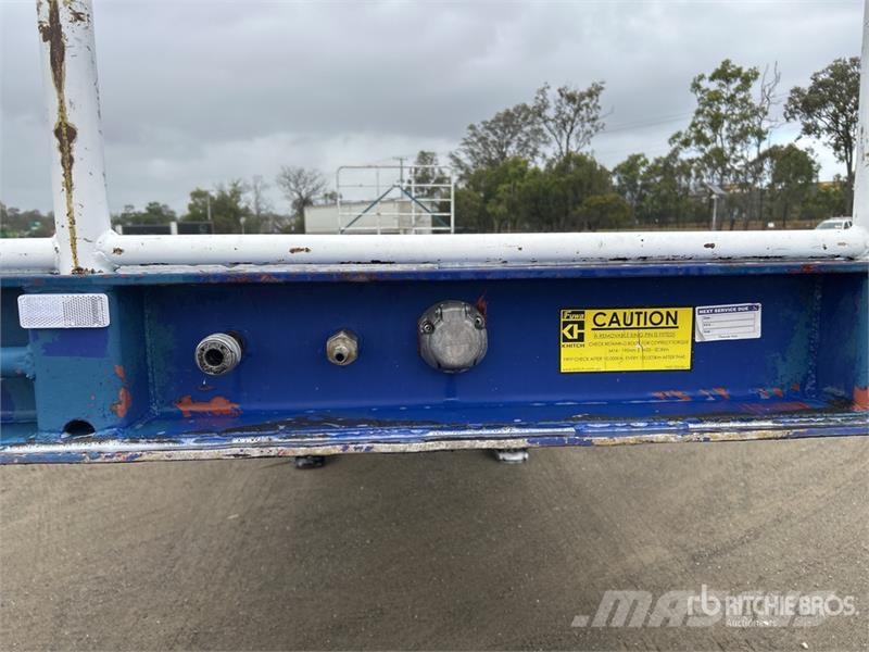 Freighter 13.6 m Tri/A Flatbed Trailer Prikolice platforme/otvoreni sanduk