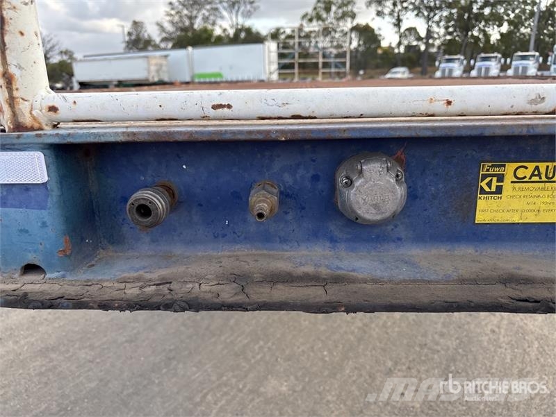Freighter 13.6 m Tri/A Flatbed Trailer Reboques de caixa aberta/rebatíveis