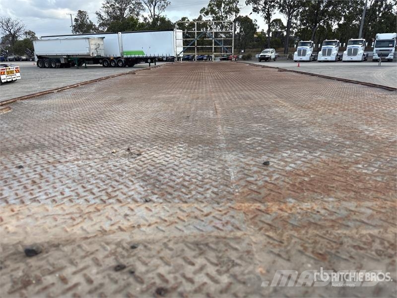 Freighter 13.6 m Tri/A Flatbed Trailer Reboques de caixa aberta/rebatíveis