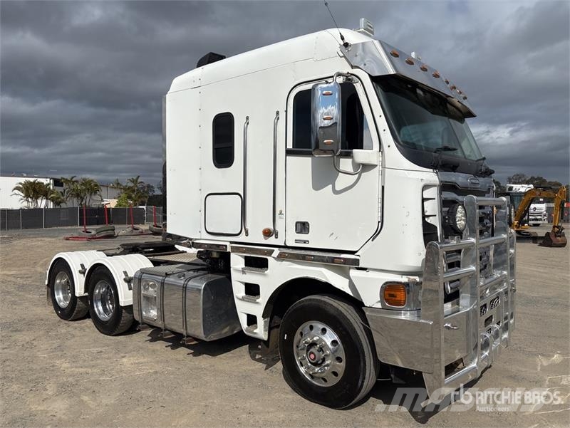 Freightliner Argosy 6x4 T/A Sleeper Truck Tractor Vlačilci